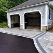 front driveway pavers and apron with borders