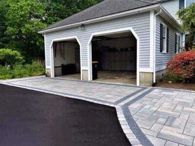 front driveway pavers and apron with borders
