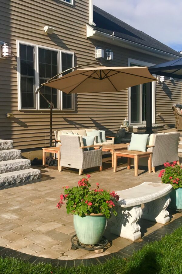 outdoor paver patio with granite steps